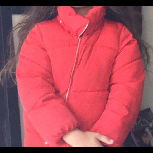 Girls red puffer jacket - Picture 2 of 4